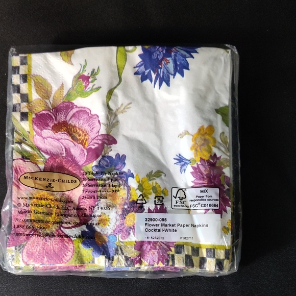 Mackenzie Childs White Flower Market Paper Cocktail Napkins 20 pack, NEW - Picture 2 of 7